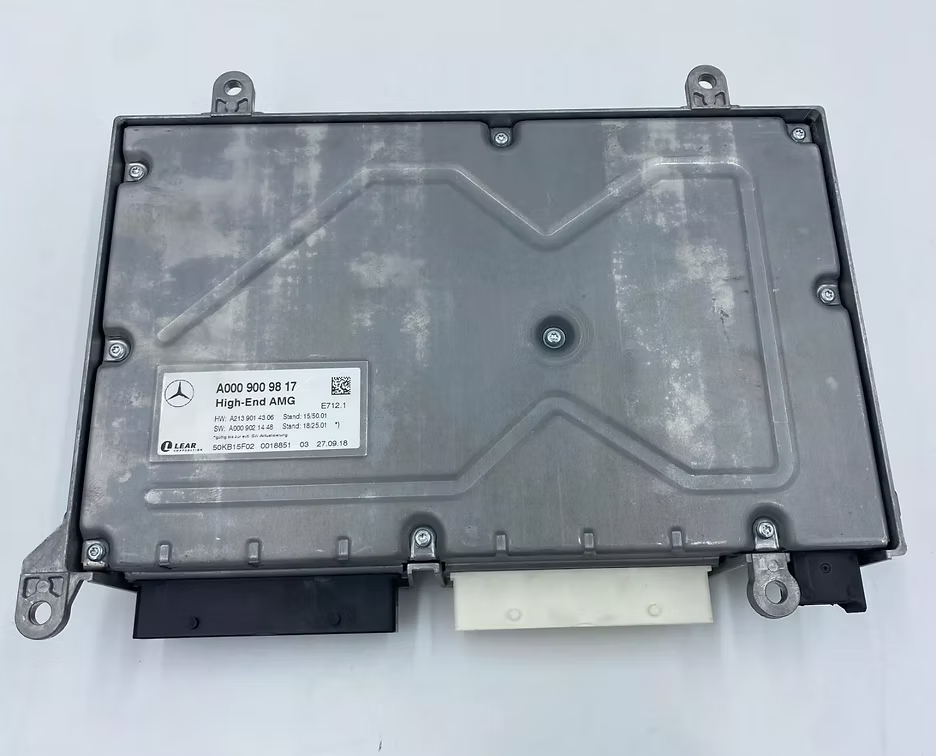 Mercedes-Benz CONTROL UNIT – Sound System (A0009009817)