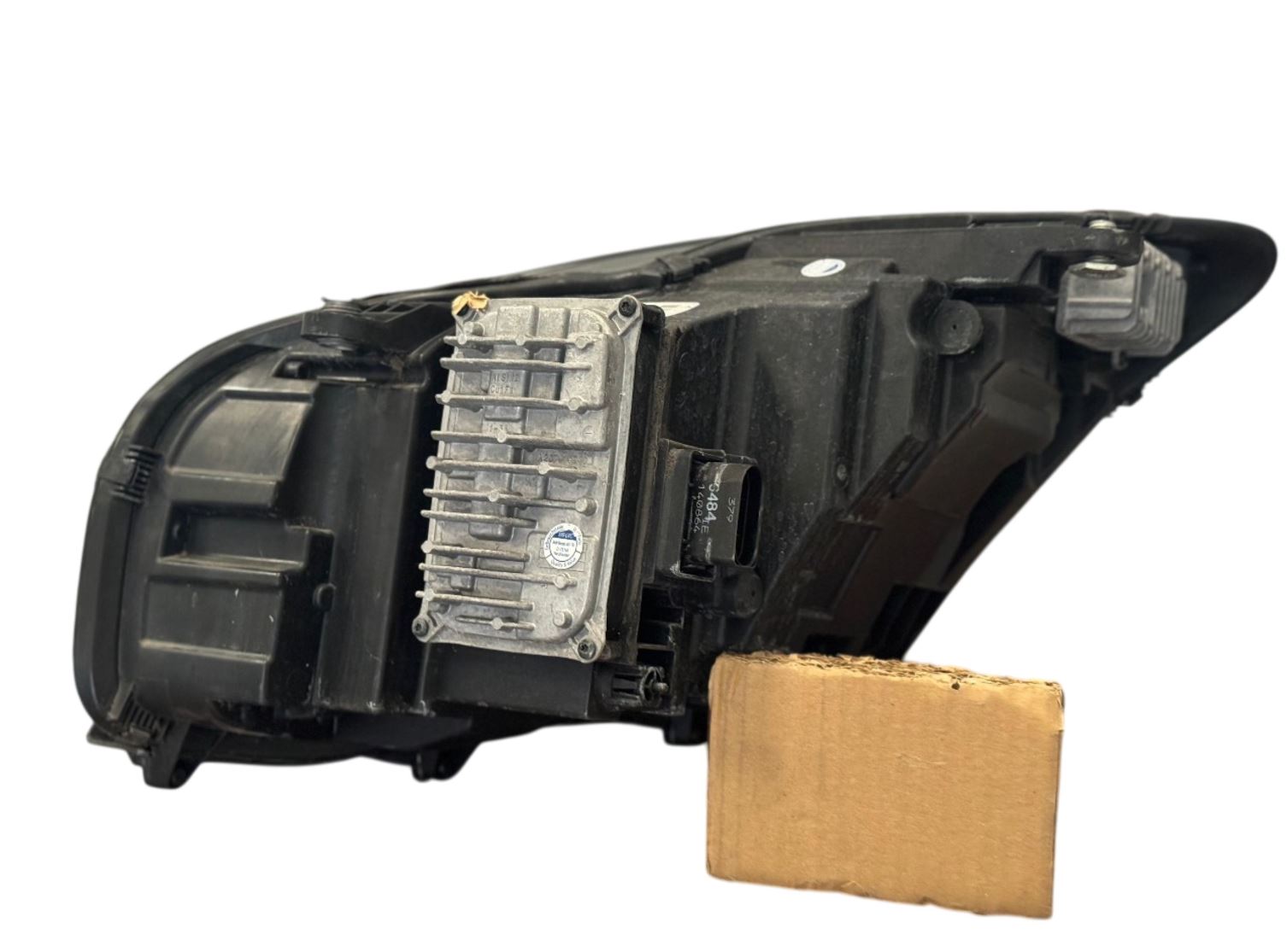 Mercedes-Benz GT63 AMG Headlight – Right Side (2016–2019) LED – A1909066700 (Used)